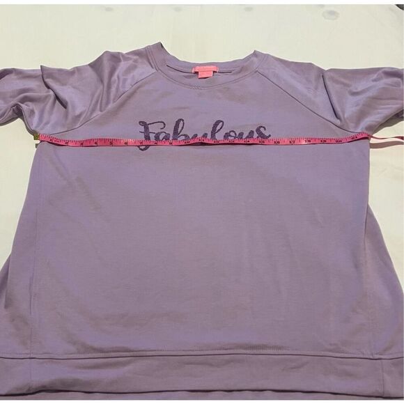 Isaac Mizrahi purple crewneck sweatshirt with design - Picture 3 of 6